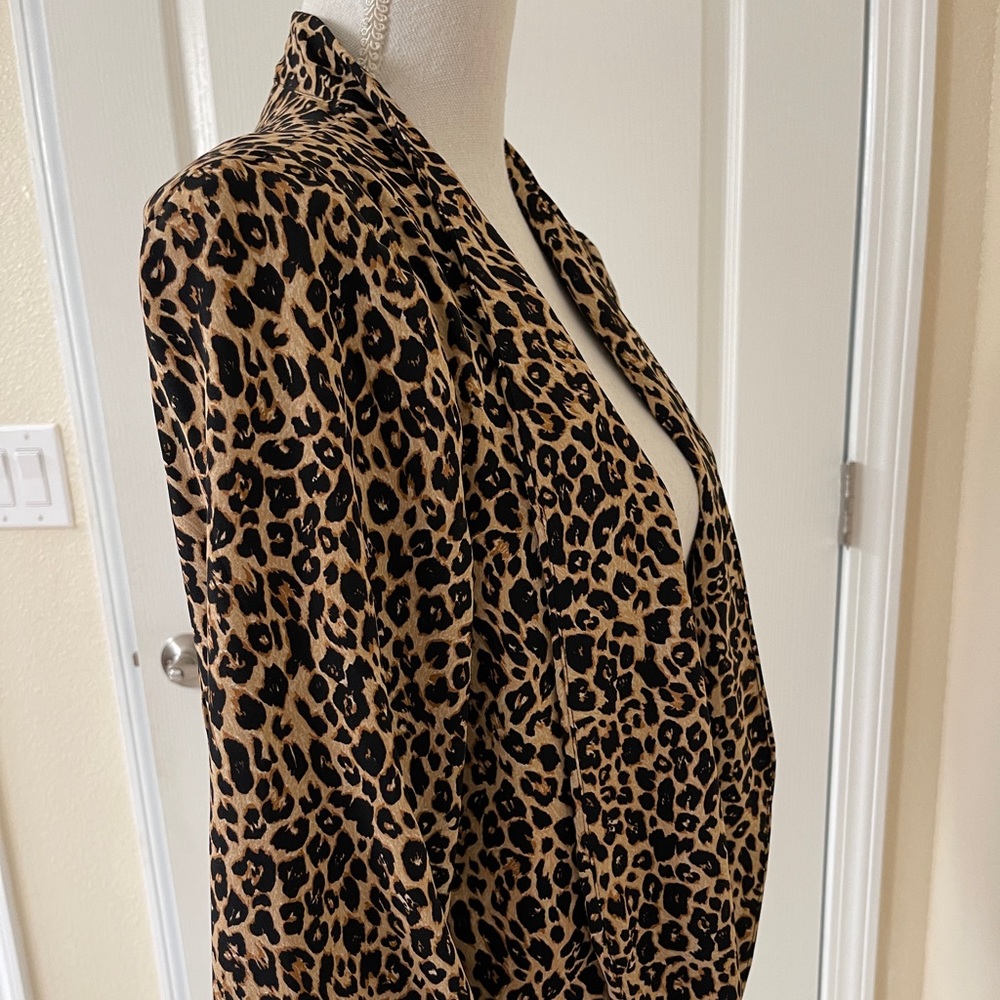 Leopard Print Modern Jacket - image 5